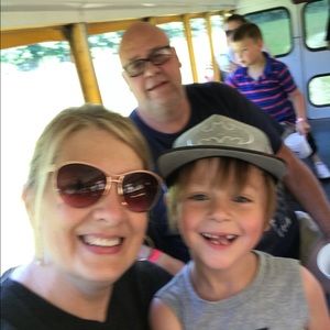 Meet your Posher, Jennifer